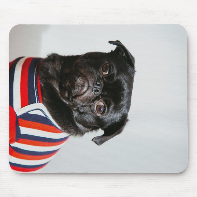 Mousepad Pug Preto Em Um Cobertor De Suor (Frente)