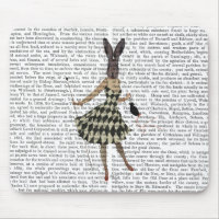 Rabbit em vestido branco preto