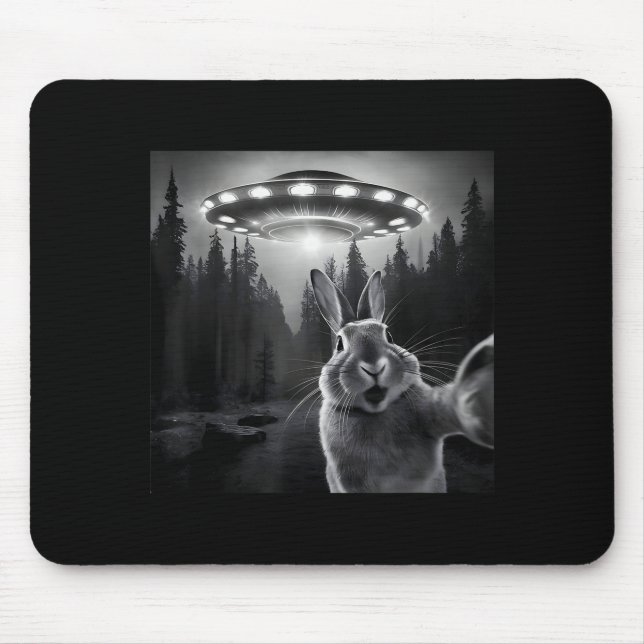 Mousepad Rabbit Selfie With Ufo - Funny Bunny Graphic Alien (Frente)