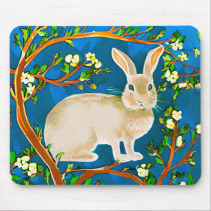 Mousepad Rabbit selvagem e ramificações de flores