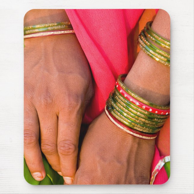 Mousepad Rajasthan Close-up das Mãos de uma Mulher (Frente)