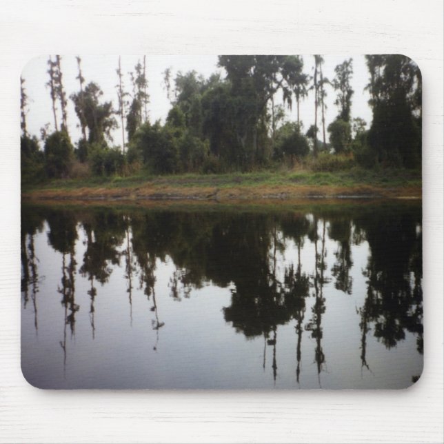 Mousepad Refletindo no rio (Frente)