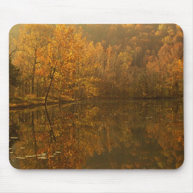 Mousepad Reflexos de outono no lago. (Frente)