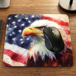 Mousepad Retrato Majestoso de Águia Careca com Bandeira Ame
