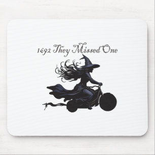 Mousepad Retro Girls Trip Salem 1692 Perderam Uma Bruxa