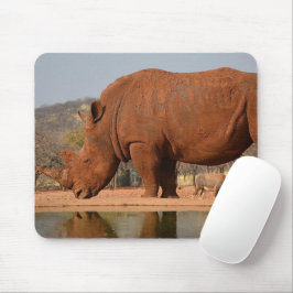 Mousepad Rino com lama na foto da pele