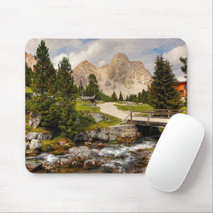 Mousepad Rio, Árvores e Montanhas Belos Caminhos