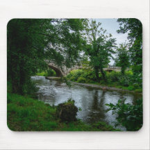 Rio Elwy sereno e Ponte de St. Asaph