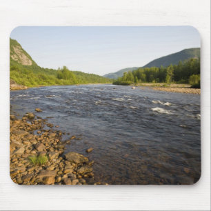 Mousepad rio St. Marguerite no Parc du Saguenay.