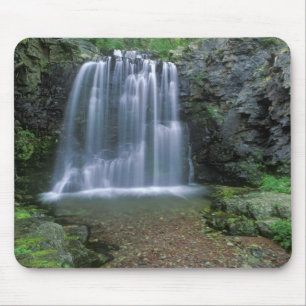 Mousepad Rockwell Falls no vale de Two Medicine em