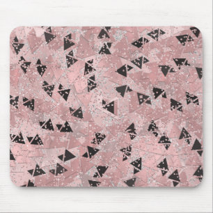 Mousepad Rosa Corada em Ouro e Padrão de Triângulos Pretos