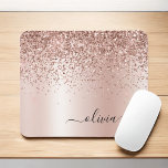 Mousepad Rosa Dourado - Nome do Monograma do Metal com Lant<br><div class="desc">Rosa Dourado - Folha cor-de-rosa esfarelada Metálica esfarelo Brilhante Nome do Monograma de Metal Brutado e Pasta de Mão Inicial (mouse pad). Isto faz o doce e perfeito aniversário de 16 anos, casamento, chá de panela, aniversário, chá de fraldas ou festa de solteira presente para alguém que ama luxo de...</div>