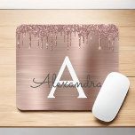 Mousepad Rosa Dourado - Nome do Monograma do Metal com Lant<br><div class="desc">Rosa Dourado - Folha cor-de-rosa esfarelada Metálica esfarelo Brilhante Nome do Monograma de Metal Brutado e Pasta de Mão Inicial (mouse pad). Isto faz o doce e perfeito aniversário de 16 anos, casamento, chá de panela, aniversário, chá de fraldas ou festa de solteira presente para alguém que ama luxo de...</div>