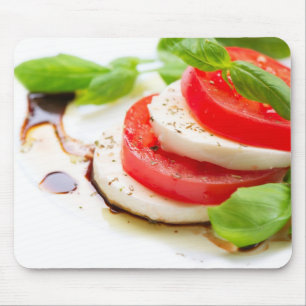 Mousepad Salada de Caprese. Fatias do tomate e da mussarela