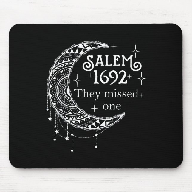 Mousepad Salem 1692 Perderam Um - Salem Witch 1692 Hall (Frente)