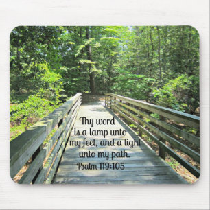 Mousepad Salm 119:105 A palavra é uma lâmpada...
