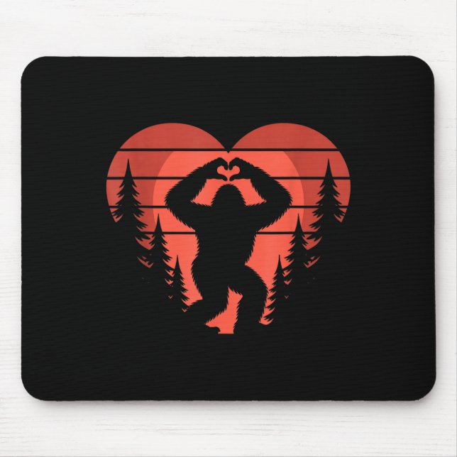 Mousepad Sasquatch Valentine's Day - Bigfoot Heart Sungles  (Frente)