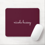 Mousepad Script Burgundy | Na moda Monograma Moderno<br><div class="desc">Um simples na moda de design de monograma personalizado em um manual casual,  escrito em uma bela Borgonha monocromática em greve. O monograma pode ser facilmente personalizado para fazer um design tão único quanto você! O presente ou acessório perfeito para qualquer ocasião.</div>