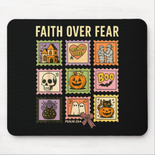 Mousepad Selo de Halloween Cristão Fé Sobre o Medo Crente