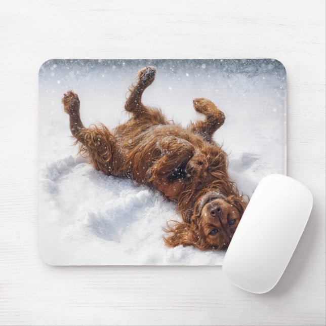 Mousepad Setter Irlandês Fazendo um Anjo de Neve (Com mouse)