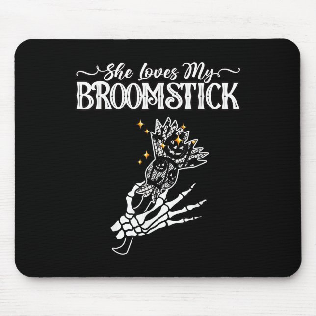 Mousepad She Loves My Broomstick I Like Her Pumpkins Couple (Frente)
