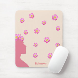 Mousepad Silhueta de mulher, flores rosa e texto em bege