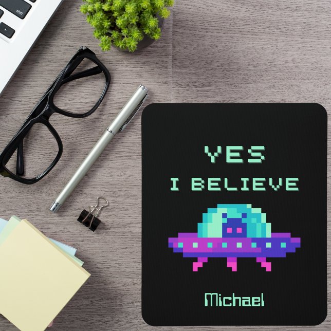 Mousepad Sim, eu acredito na Arte Pixel de OVNI Espaçonave  (Criador carregado)