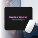 Mousepad Simples profissional Neon Pink Preto<br><div class="desc">Fundo de cor preto limpo e plano de fundo de cor preto limpo e proteção moderna do mouse de fonte rosa-neon. Personalize para seu uso personalizado. Design clássico | Produto Elegante | Cores de tendências | Na moda e Moda | Design profissional de negócios</div>