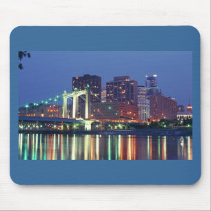 Mousepad Skyline de Minneapolis na noite
