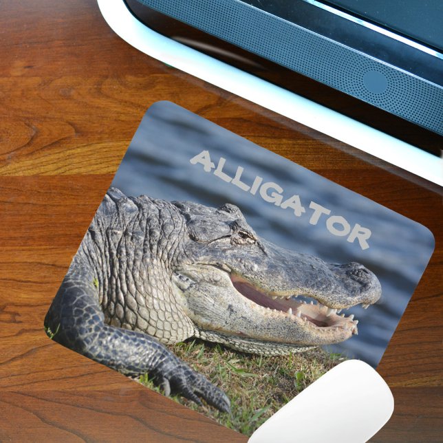 Mousepad Smiling American Alligator Wildlife Personalizável (Criador carregado)