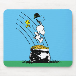 Mousepad Snoopy pulando em Pote de Dourado
