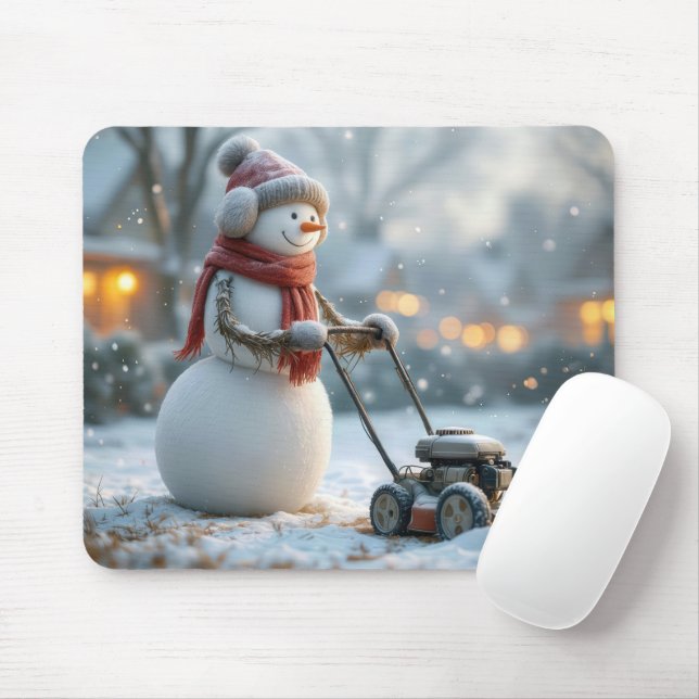 Mousepad Snowman empurrando um cortador de reltro na Grama  (Com mouse)