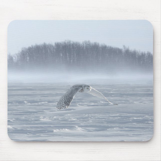 Mousepad Snowy Owl Voando No Inverno (Frente)