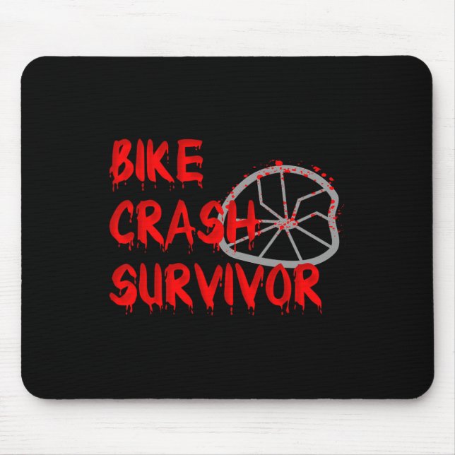 Mousepad Sobrevivente de Acidente de Bicicleta Piada de Que (Frente)