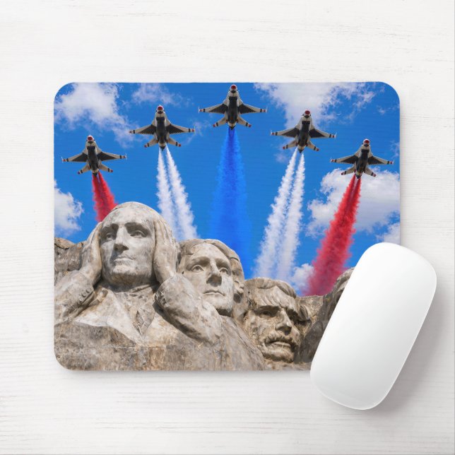 Mousepad Sobrevôo de Avião de Combate no Monte Rushmore (Com mouse)