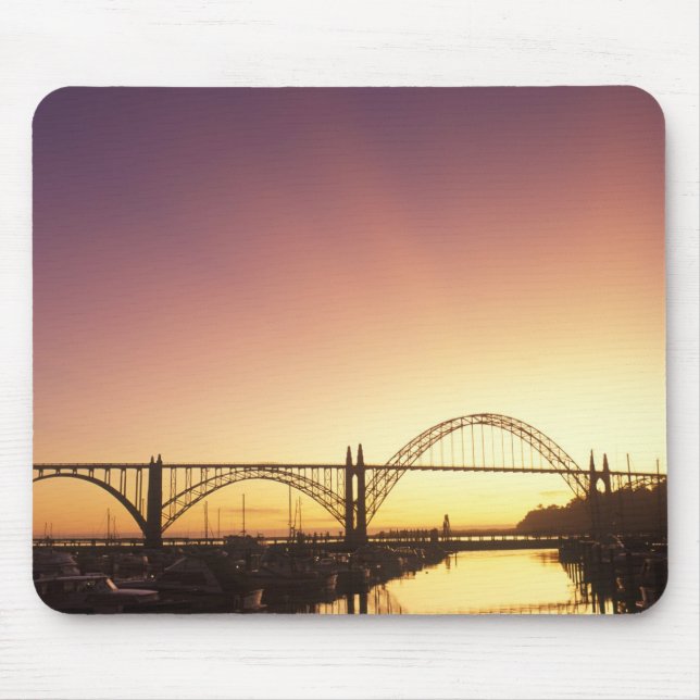 Mousepad Sol se pondo atrás da ponte de Newport, Oregon (Frente)