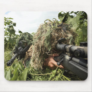 Mousepad Soldados vestidos em ternos do ghillie