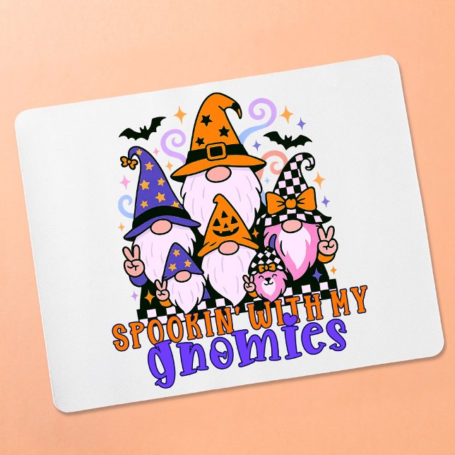 Mousepad "Spookin" Com Meus Gnomos: Amigos do Dia das Bruxa (Get festive with spookin' with my gnomies — a Halloween friends design full of humor and charm.)