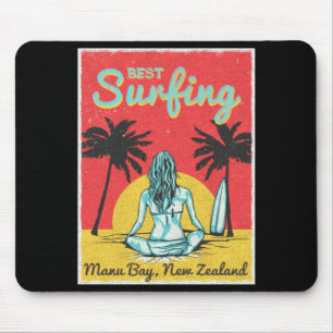 Mousepad Surfista feminina Manu Bay Raglan Nova Zelândia