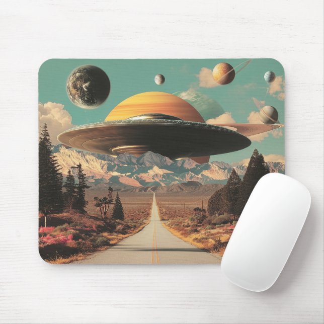 Mousepad Surreal Landscape with Road, UFO and Saturn  (Com mouse)