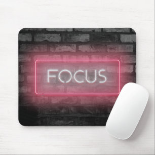Mousepad Teclado do mouse com sinal de Neon rosa FOCAL