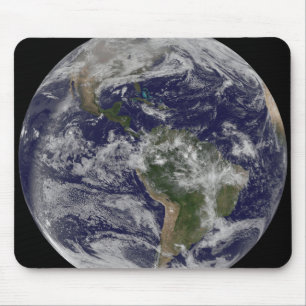 Mousepad Terra completa que mostra America do Norte e Amer