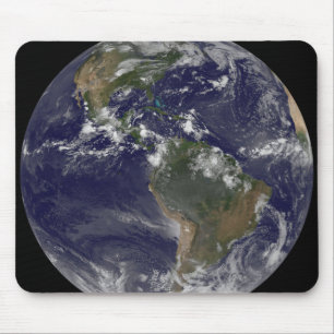 Mousepad Terra completa que mostra America do Norte e Amer