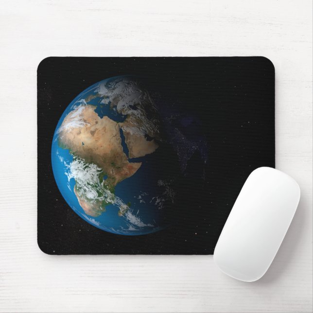 Mousepad Terra De cheio Mostrando Nuvens Simuladas Sobre A  (Com mouse)