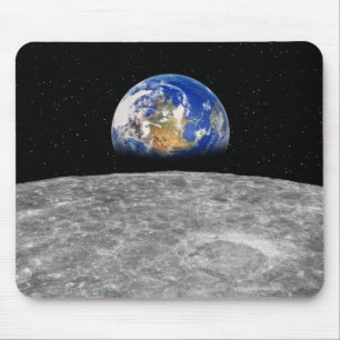 Mousepad Terra do planeta que aumenta sobre a lua