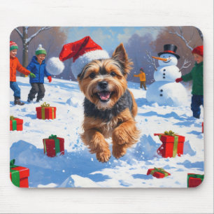 Mousepad Terrier Tibetano Correndo na Neve com Chapéu de Na
