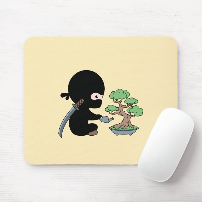 Mousepad Tiny Ninja cuidando da árvore Bonsai em amarelo (Com mouse)