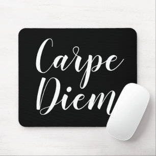 Mousepad Típica de escrita em preto e branco Carpe Diem