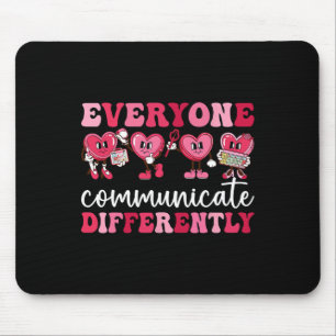 Mousepad Todos Comunicam de Maneira Diferente Coração Autis