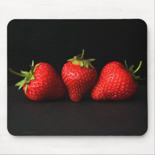 Mousepad Três Morangos A Preto